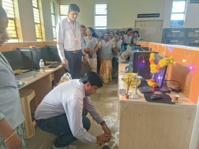 Nav Krishna Valley school - Vice Principle Prashant Chavan Sir workshipped  New computer Lab 